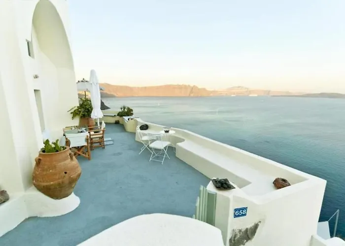 Hanging At The Top Of The World Apartment *